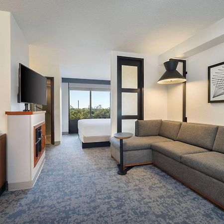 Hyatt Place Tampa Busch Gardens Exterior foto