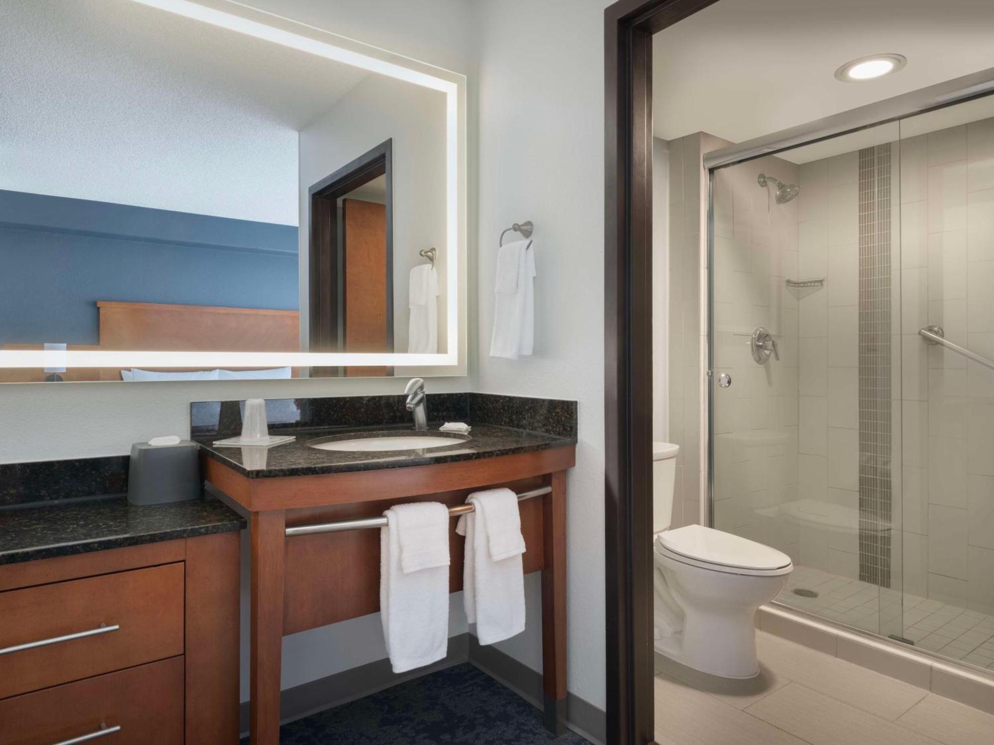 Hyatt Place Tampa Busch Gardens Exterior foto